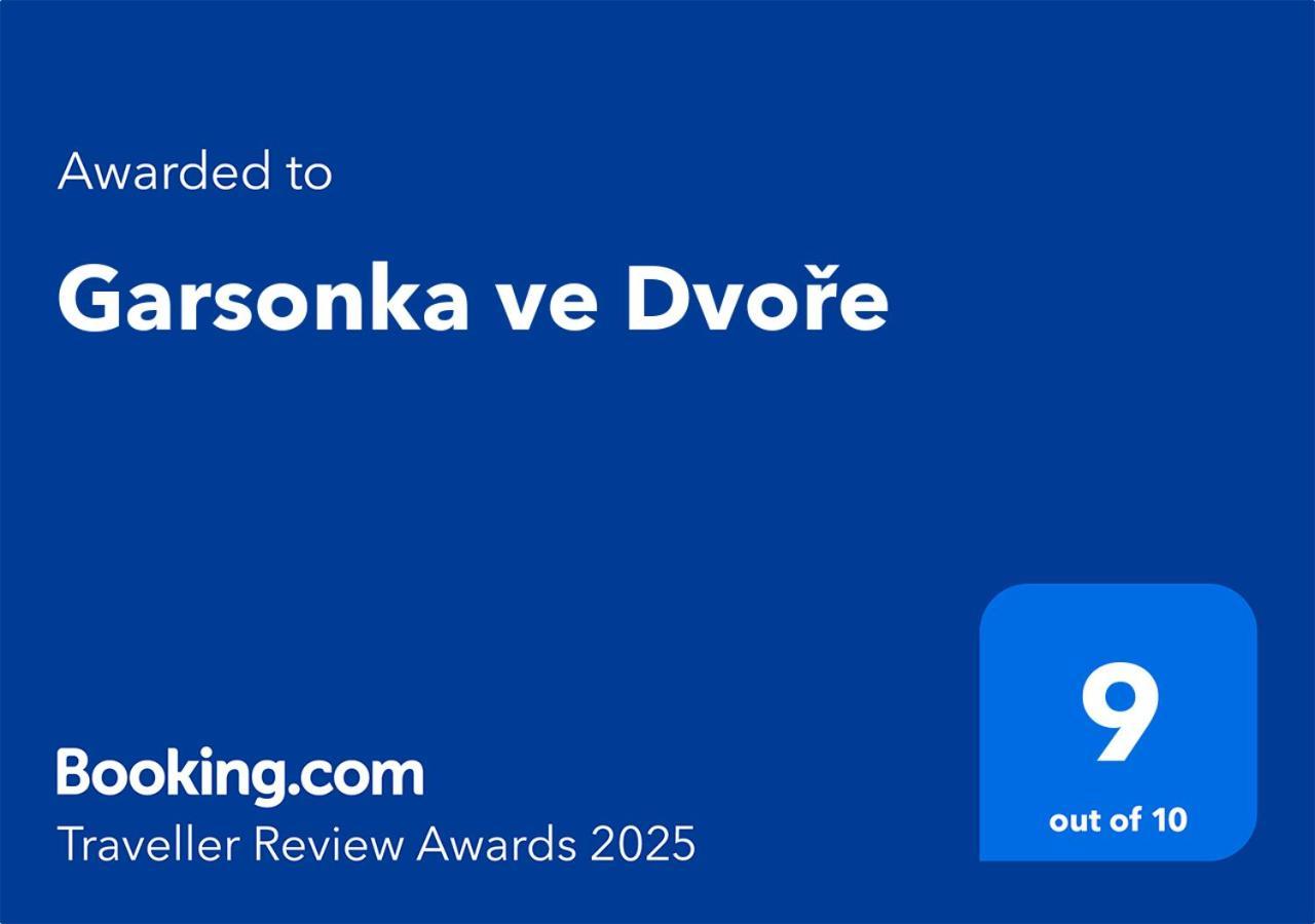 Garsonka Ve Dvore Dvur Kralove nad Labem Luaran gambar